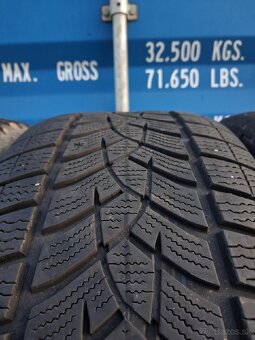 225/55R18 Zimné pneumatiky GoodYear - 2