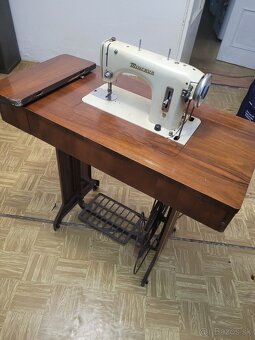 Šijací stroj Minerva - 2