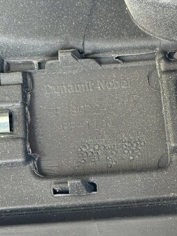 Predný náraznik Seat Altea XL - 2