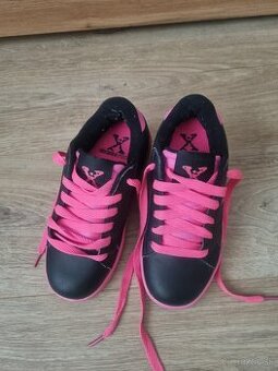 Tenisky s kolieskami velk. 33 - 2