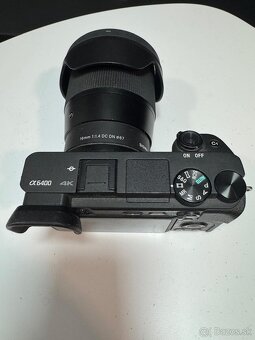 Sony Alpha A6400 + SIGMA 16mm f/1,4 - 2