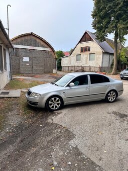 Superb 2,5 TDi, 120kW, 2006, automat- nefunkcny alternator. - 2