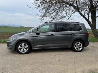 Volkswagen Touran model 2019 7 miestny - 2