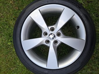 Komplet alu disky Škoda + letné pneu 215/45 R16 zn. Hankook - 2