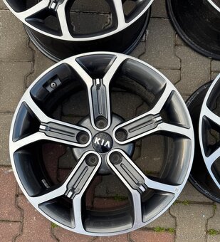 elektrony 5x114,3 r18 kia - 2