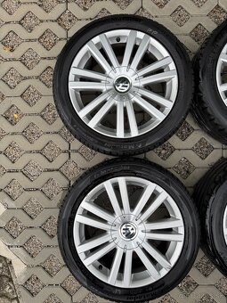 VW elektróny R17 5x112 s letnými pneumatikami 225/45 R17 - 2
