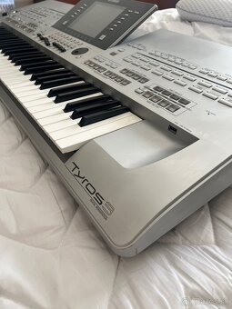 Yamaha Tyros 3 - 2