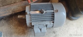 Predám elektromotor 5.5kw - 2