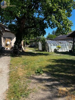 Rodinný dom na predaj s pozemkom 1702 m2 - 2