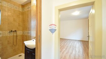 PREDAJ, Rodinný dom, Štrba, pozemok 184 m2 + spoločný dvor p - 2