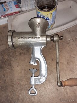 Predám masový mlynček  10 - 2