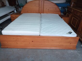 Manželská postel Masiv - 2