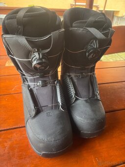 Predám snowboardovú obuv Salomon 28,5 - 2