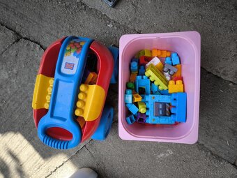Mega blocks vozík + kocky navyše - 2