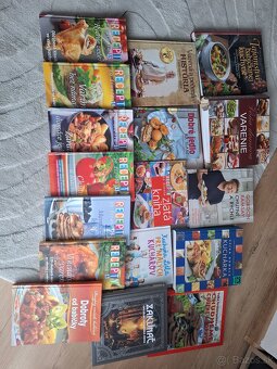 Kuchárske a na pečenie knihy - 2