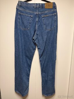 Calvin Klein - Giant Jeans - 2