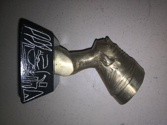 Soška Nefertiti - 2