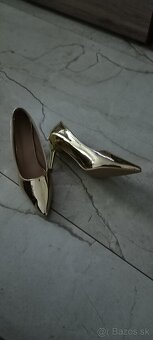 Nové topánky zlaté - 2
