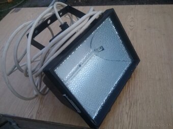 SVETLOMET HALOGENOVÝ - 2