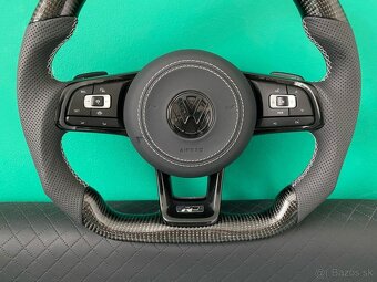 VOLKSWAGEN VOLANT KARBON - PERFOROVANA KOŽA - BIELE ŠITIE - 2