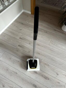 Karcher aku metla KB 5 - 2
