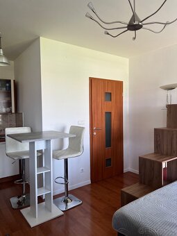 1 IZB. BYT S BALKÓNOM, ZARIADENÝ, UL. HRACHOVÁ, VOĽNÝ 17.júl - 2