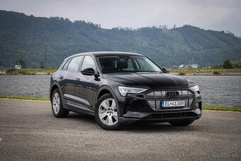 Audi E-tron 55 quattro, 300kW, Webasto, Vzduch - 2