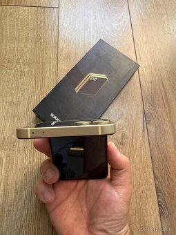 Predam Samsung galaxy Z flip6 256Gb - 2