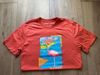 Nike. - 2