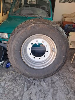 Predam kompletne koleso 15 R 22,5 FARMER. - 2