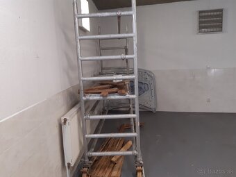 Predám pojazdné hliníkové lešenie - 2