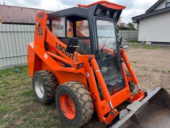 Šmykom riadený nakladač Locust 753 - 2