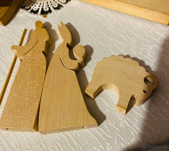 starý drevený betlehém - 2