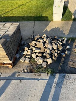 Zámkova dlažba - 2