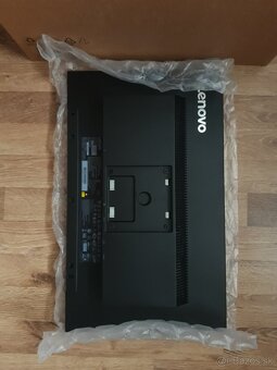 Dell OptiPlex 3070 SFF + 22" Lenovo ThinkVision IPS monitor - 2