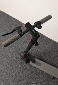 Xiaomi M365 elektrická kolobežka - 2