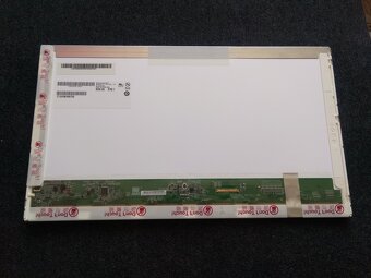 predám 15.6" LED displej B156XW02 , nap. vpravo - 2