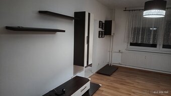 Dvojizbový byt na prenájom Levice - 2