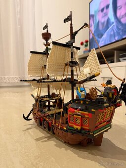 Lego pirátska loď - 2
