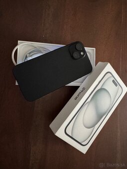 iPhone 15 128GB Black - Top stav, 99% batéria, v záruke - 2