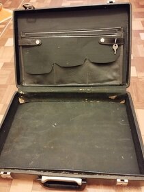 Predám starý retro kufrík - 2