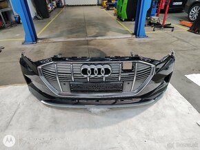 Audi E-tron predný naraznik - 2