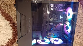 Predam pc- Ryzen 5 3600-6jadra/12vlakna -4,2GHz/ - 2