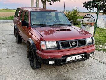 Nissan Navara - 2