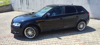 Audi A3 Sportback 2.0 TDI Premium S tronic - 2