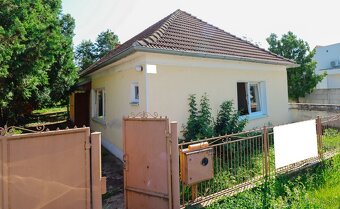 Obývateľný dom na veľkom pozemku v Malých Dvorníkoch - 2