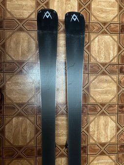 Lyže Volkl Unlimited a lyžiarky Rossignol Elite - 2