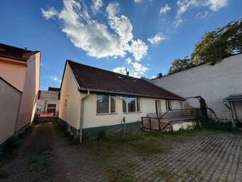 Mimoriadne zníženie ceny BÝVAJTE A PODNIKAJTE v centre Lučen - 2