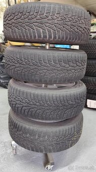 Zimné pneumatiky Nokian 205/55/R16/91H aj s originál diskami - 2