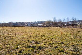 STAVEBNÝ POZEMOK V SKVELEJ LOKALITE - 2